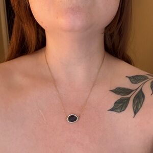 Elegant Gold and Dark Purple Speckled Pendant Necklace